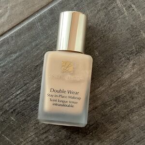 Estée Lauder Foundation